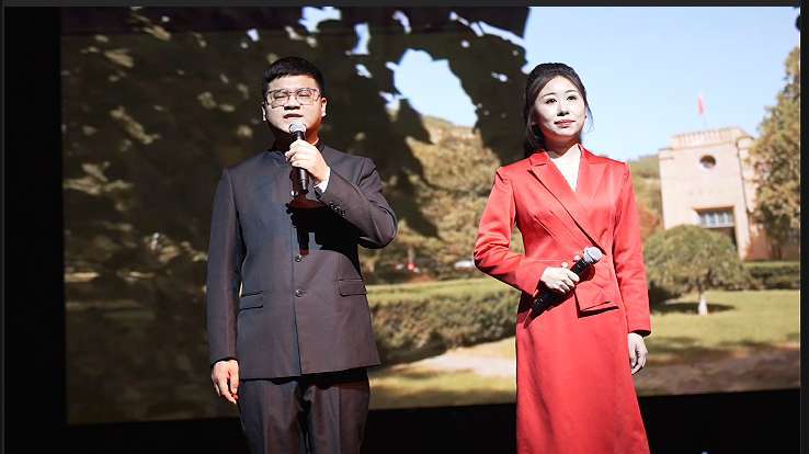 佳木斯红色故事会演出现场