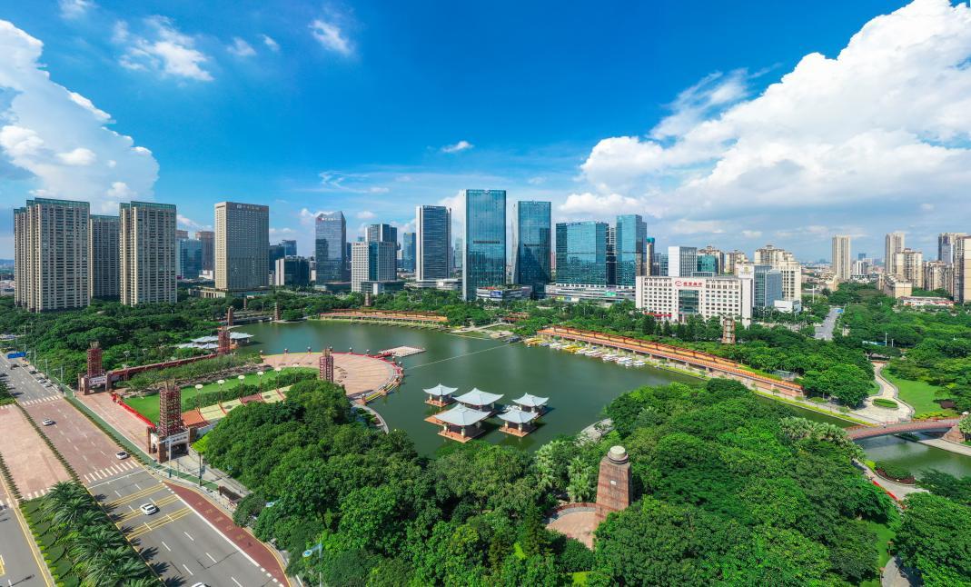 位于千灯湖畔的广东金融高新区。(桂城供图)