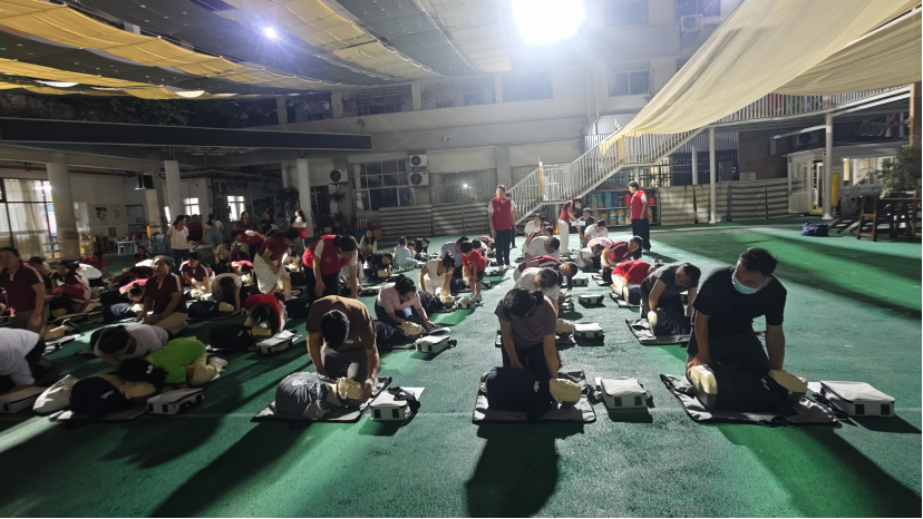 “救”在身边护成长--麻布社区开展应急救护培训进校园活动
