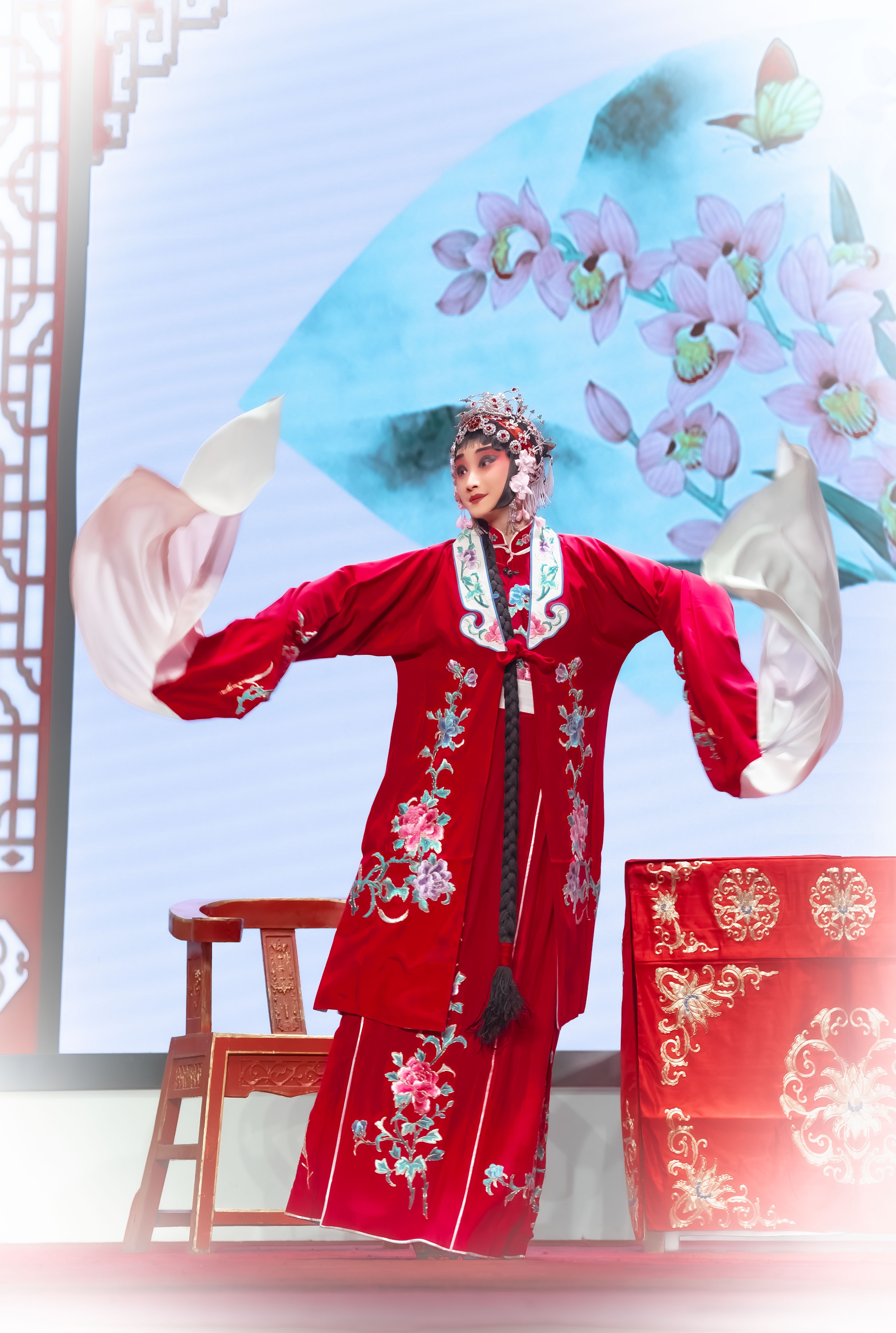 《挂画》表演 资料图片