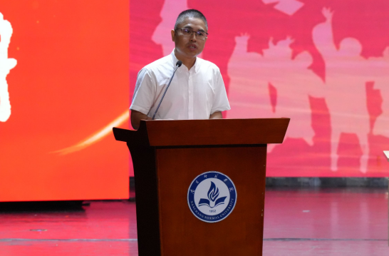 南昌师范学院举行2026年毕业典礼暨学位授予仪式