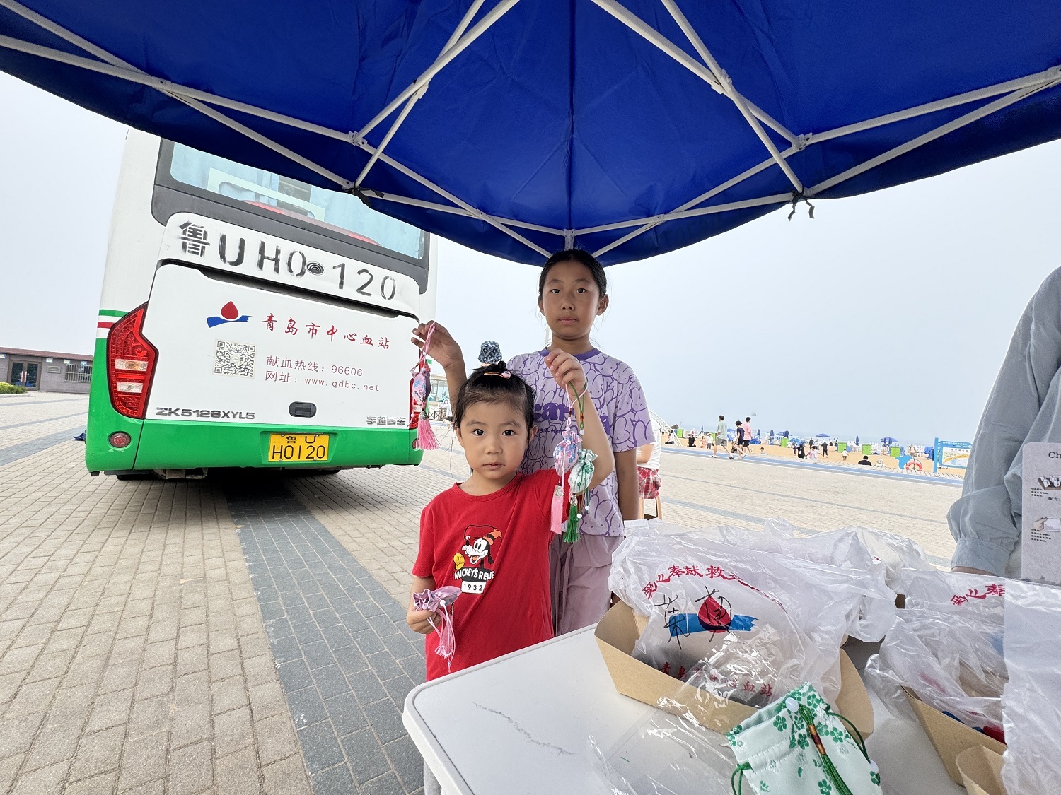 防溺急救护平安，热血初心佑岛城！青岛金沙滩海水浴场无偿献血融合公益科普活动圆满举办