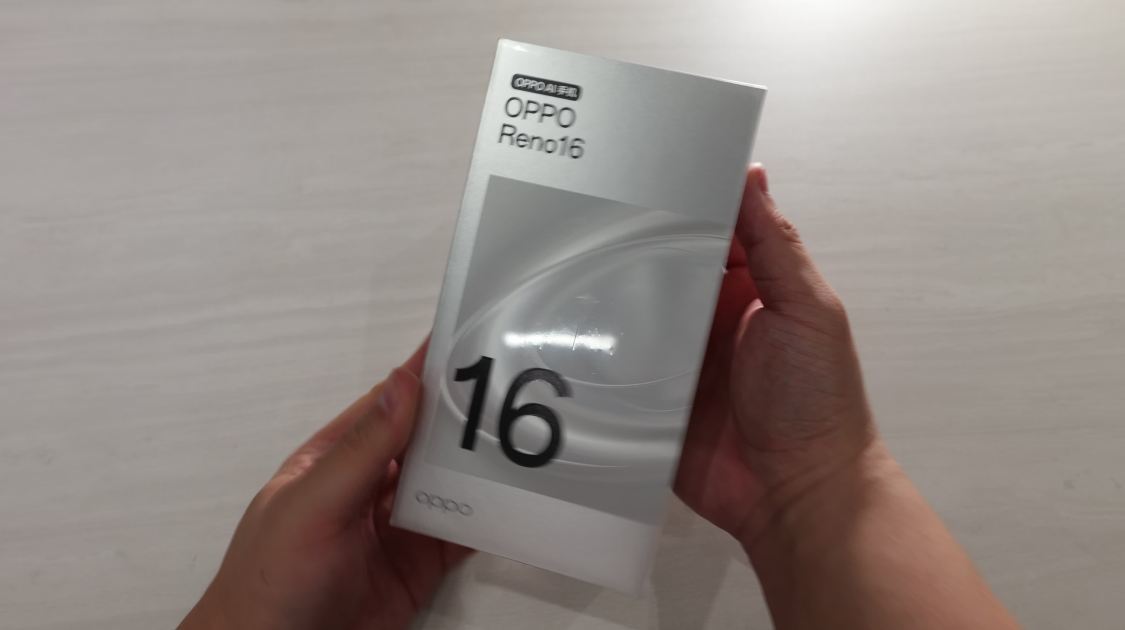 oppo reno 16 开箱体验，新一代实况自拍神器
