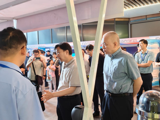 “硬核”科技“圈粉”市民——2026年湖北省暨武汉市安全宣传咨询日活动在汉举办(图3)