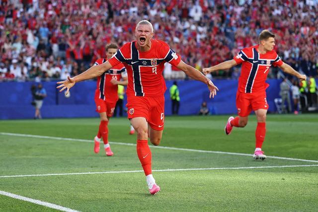 阿根廷3-0！梅西帽子戏法+世界波！梅西本场进球 破世界杯4大纪录