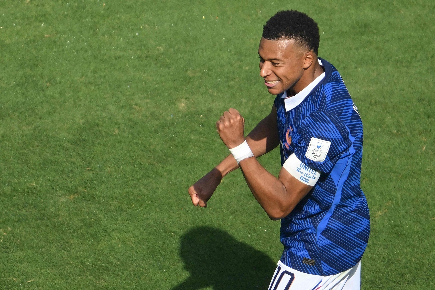 姆巴佩成历史第3人！法国3-1斩获开门红