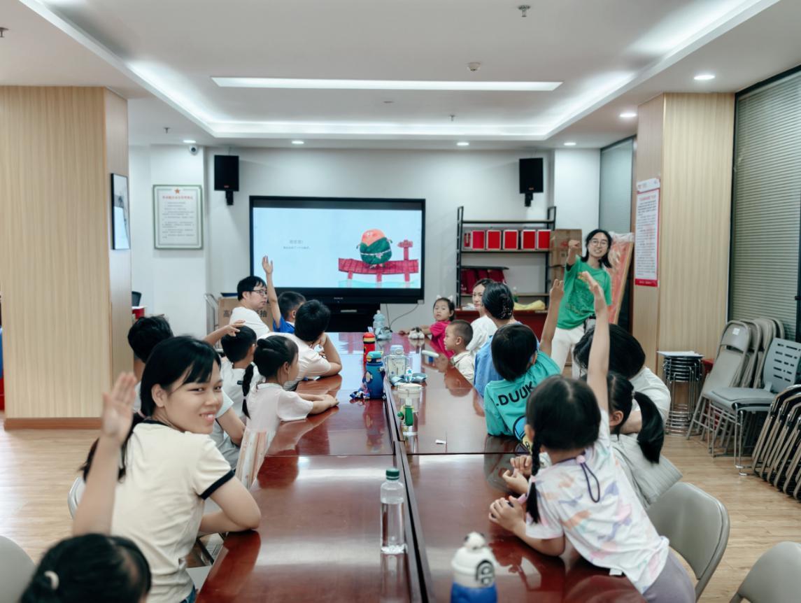 “绘本话端午 相伴共成长”渔业社区开展3-6岁亲子绘本共读成长小组活动