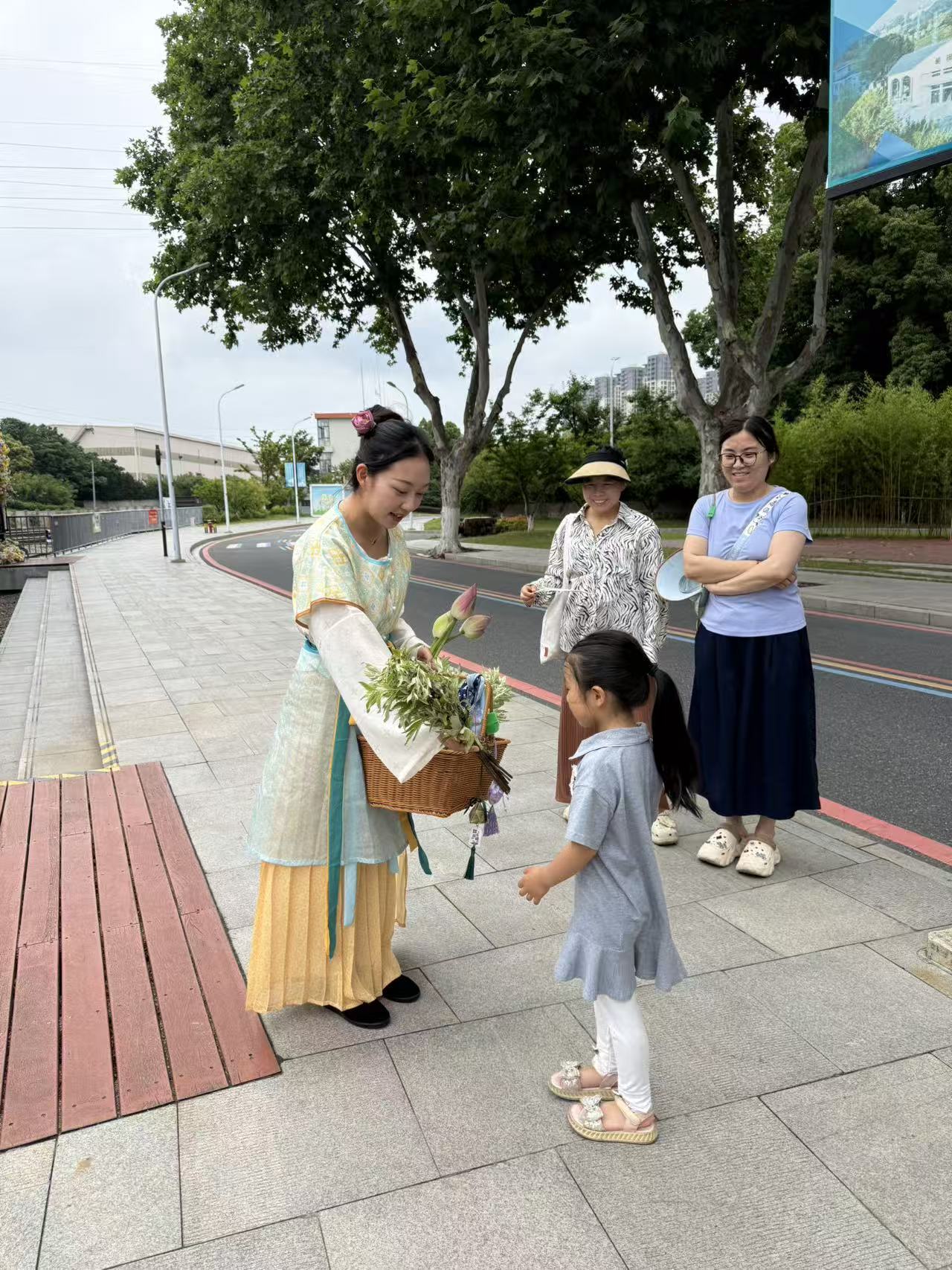 “端午安康”NPC互动巡游