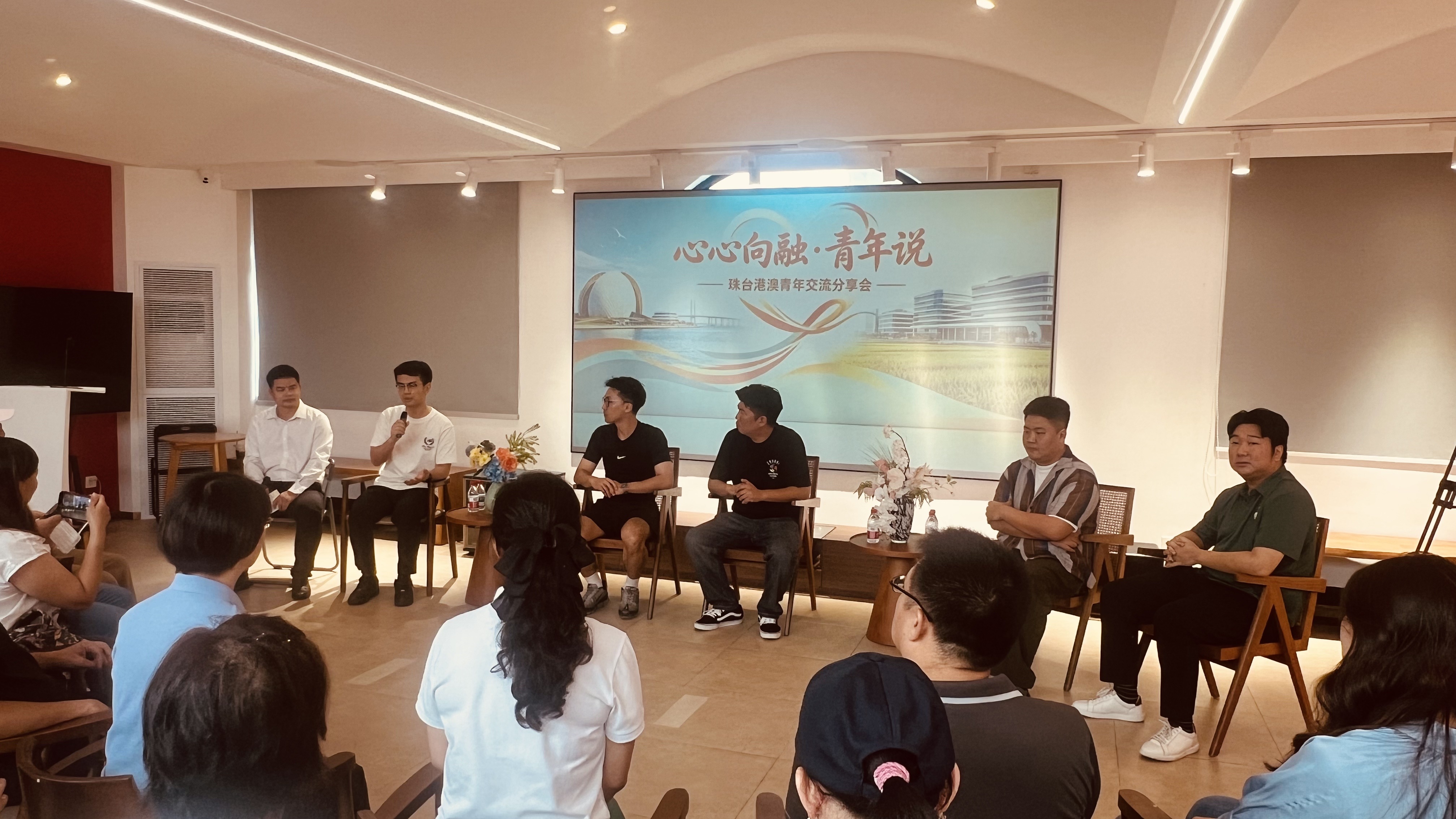 观龙舟、裹香粽、打村BA 台湾青年珠海沉浸式过端午