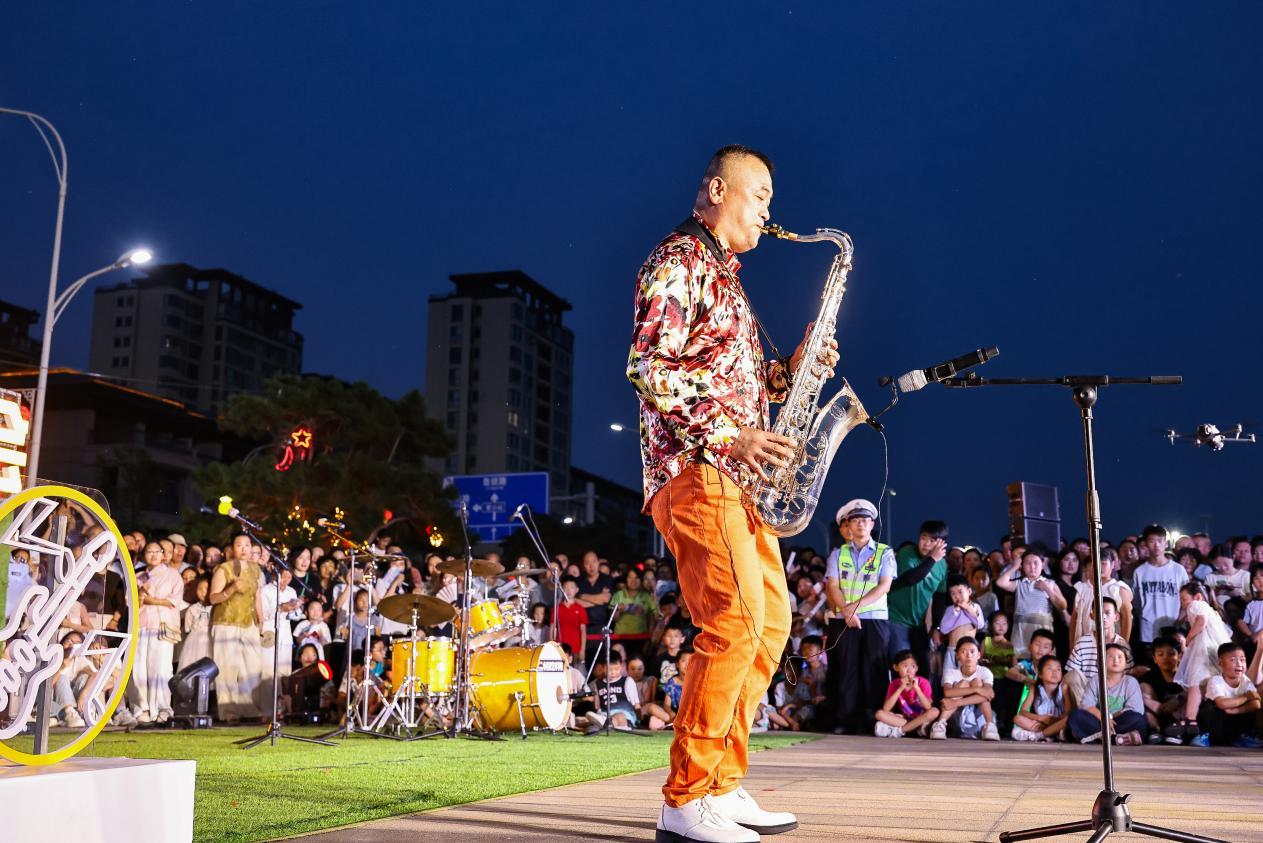 鲁山县：草坪音乐会精彩纷呈 提升群众文化获得感