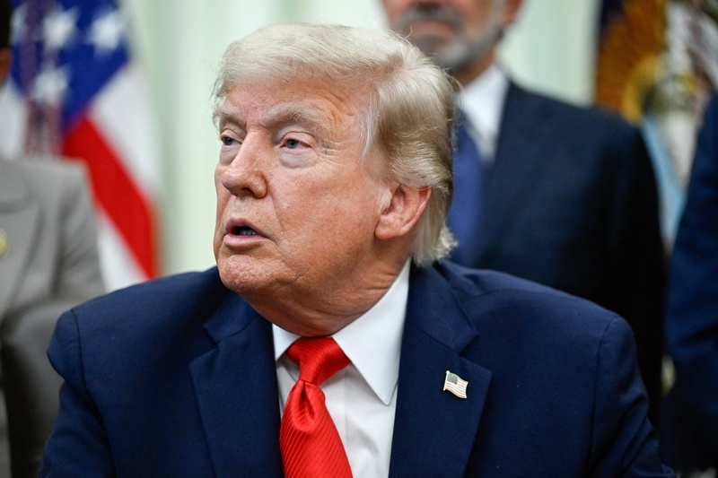 Trump Calls Russian and Ukrainian Leaders to Discuss Ending the Conflict