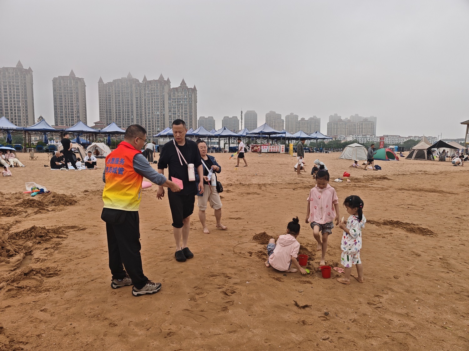 防溺急救护平安，热血初心佑岛城！青岛金沙滩海水浴场无偿献血融合公益科普活动圆满举办