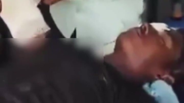 “印度版武松打虎”！印度17岁少年与豹子生死搏斗半小时，右眼被严重咬伤，豹子最终重伤身亡