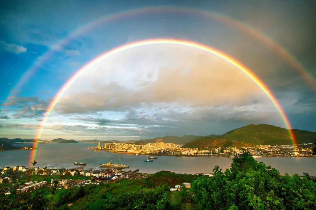 2.谢定会(风雨彩虹).13606789437.jpg
