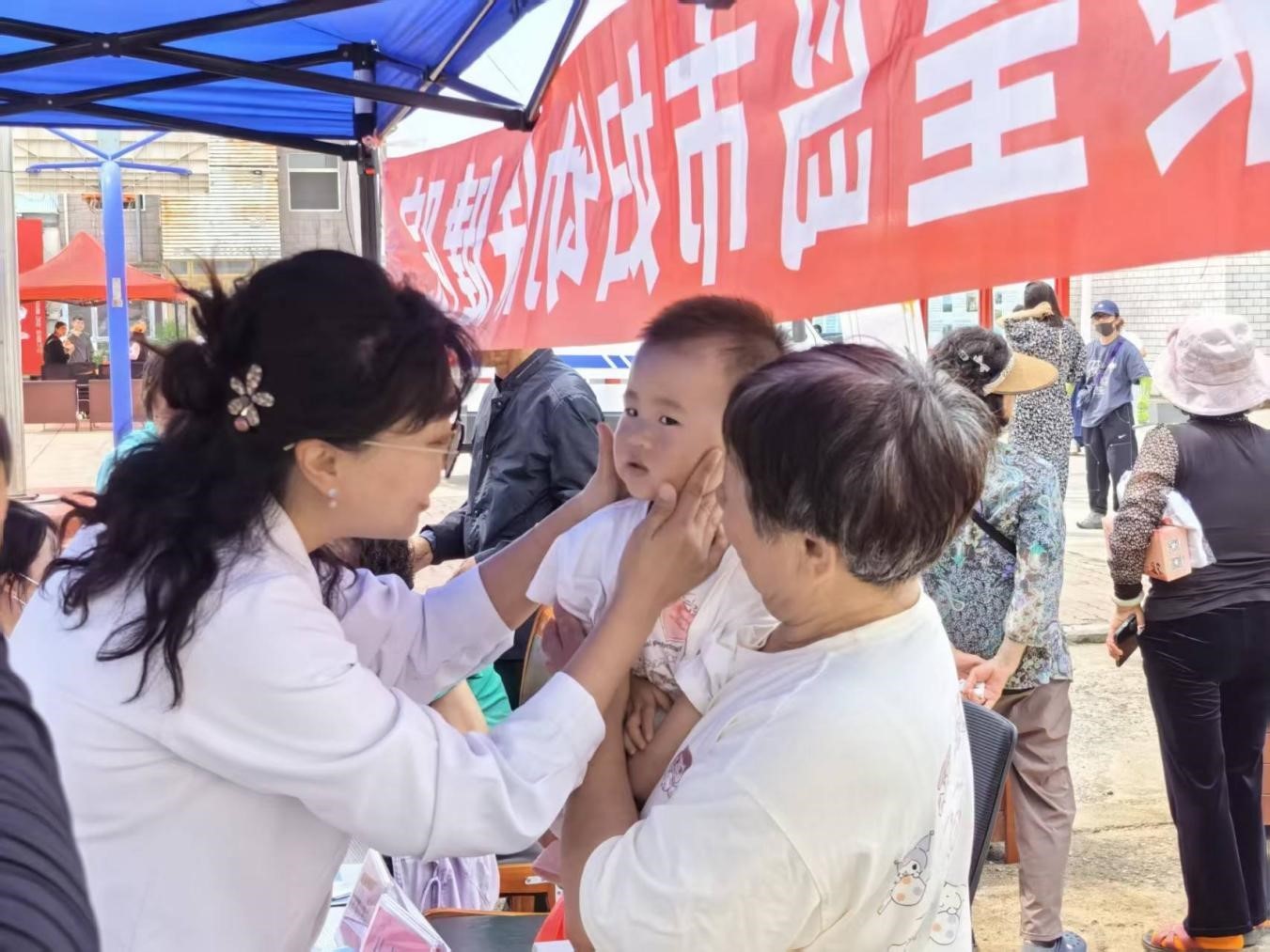 石榴花开籽籽同心 绘就民族团结新画卷 河北省民委“三送”活动走进北戴河新区朝鲜族村