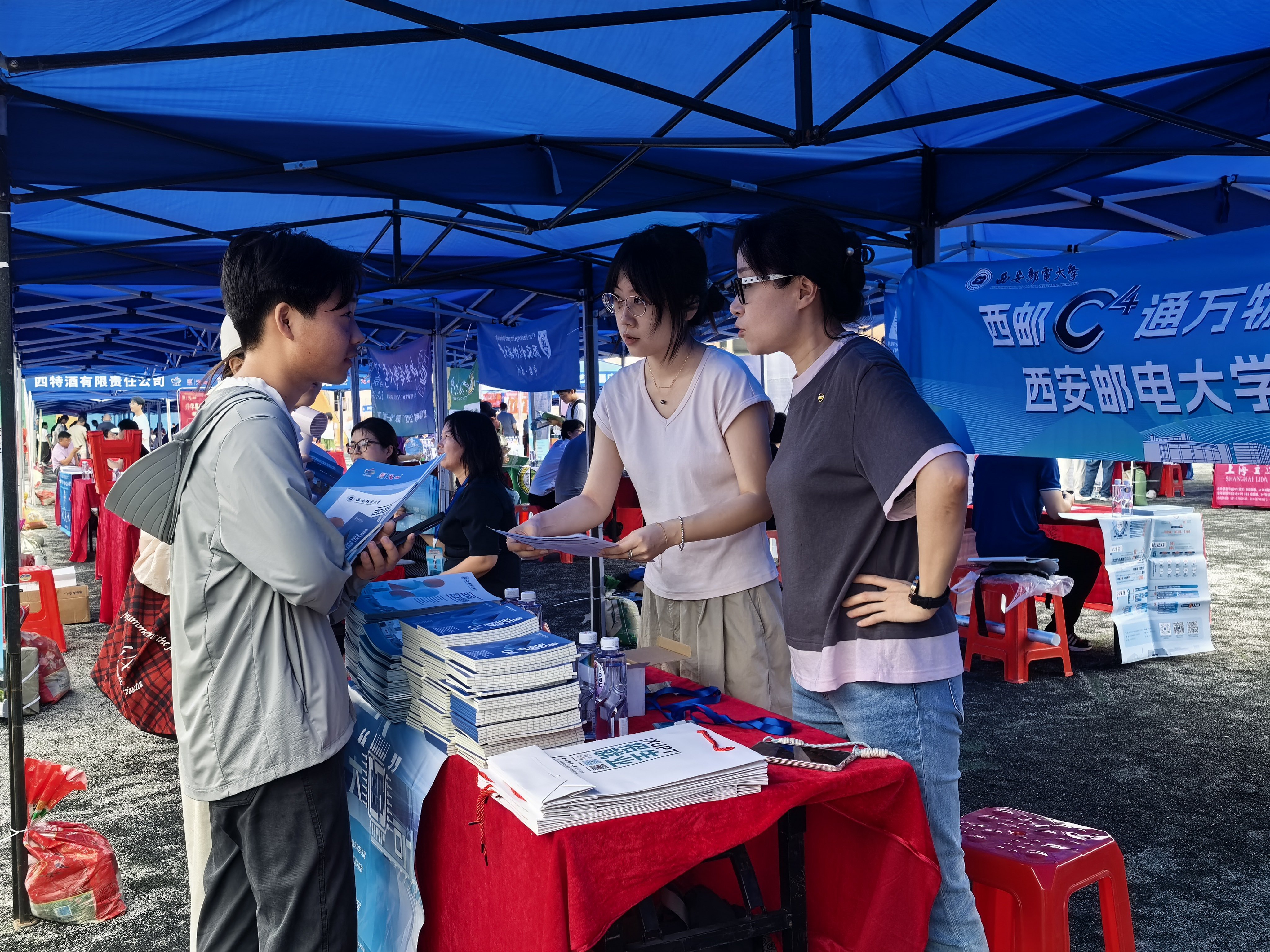 abe42f2212ef2c6145c54ec3aee273eb.jpg