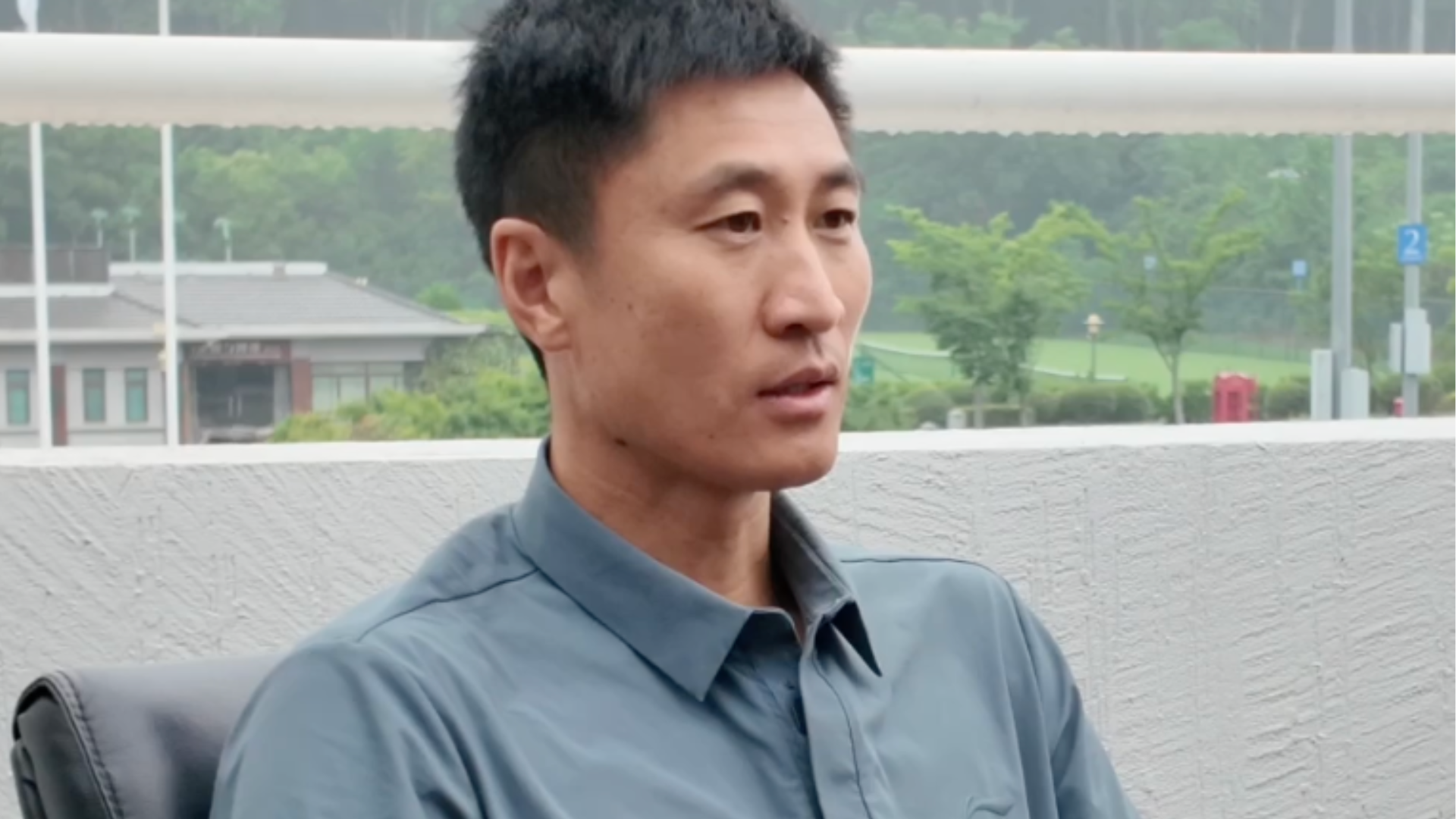 马宁：给C罗黄牌没有任何压力，执裁时就是两个队伍颜色和球员号码的区别