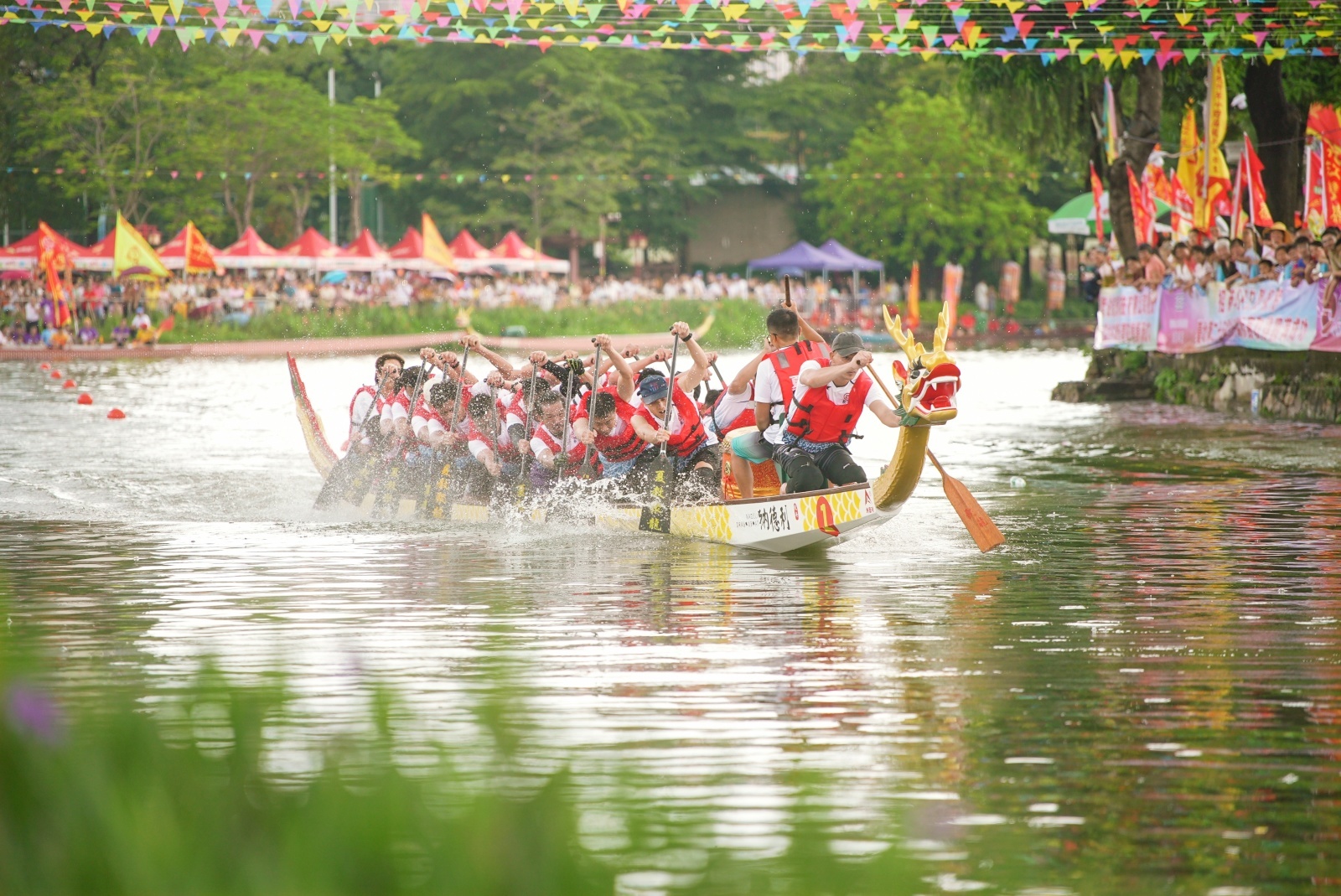 一河竞渡闹端午!南海水乡夏北社区龙舟锦标赛激情上演