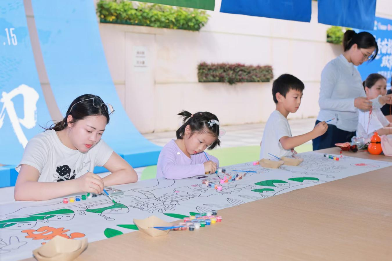 粽韵黔风留余香·文商共生启新程—— 端午黔风非遗盛会点亮香蜜湖商圈