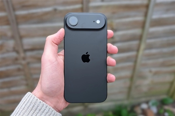 苹果能否成功雪耻?第二代iPhone Air曝光信息汇总