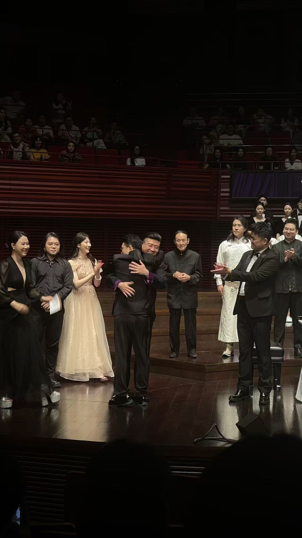 王龙作品音乐会深圳站落幕，名家共献原创声乐盛宴  第3张