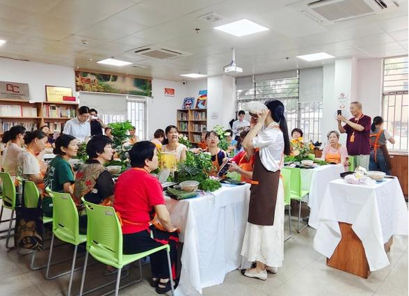 麻布社区端午“粽”动员,长者共叙邻里情