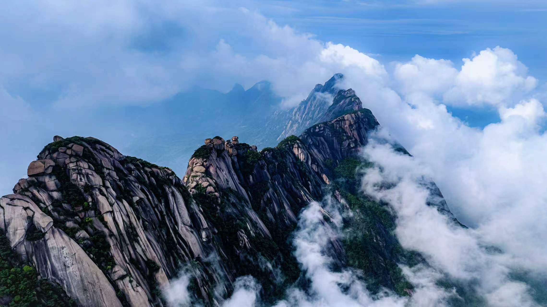 灵山.jpg