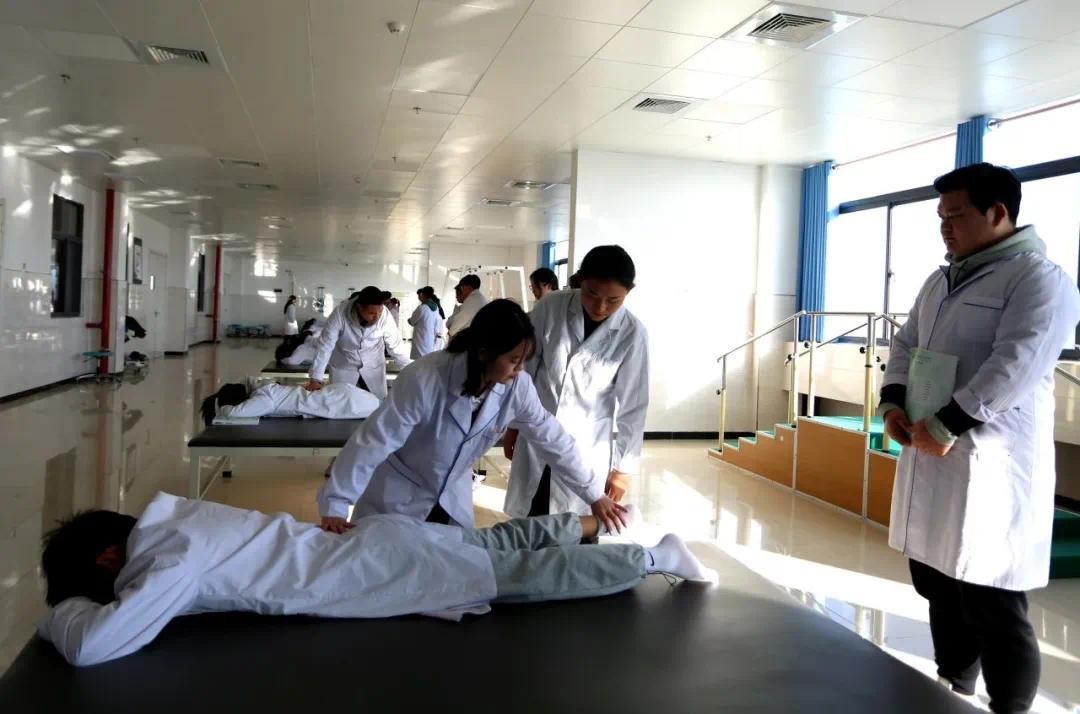 西安医专:【康复治疗技术】聚焦医学康复成就健康人生(图1)