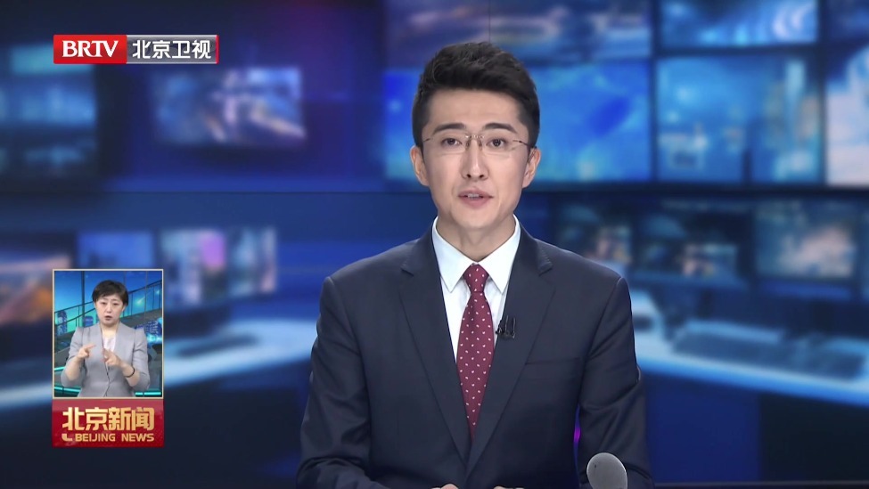 北京小麦在沙漠迎丰收