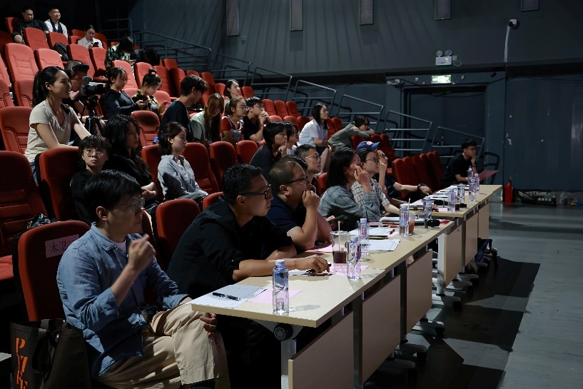 中期路演评审会现场