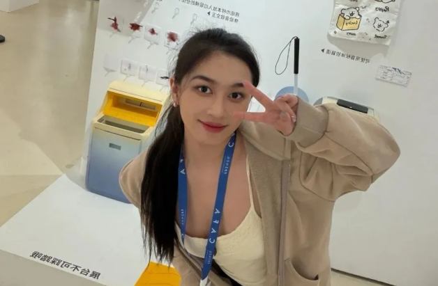 凤凰晚报丨总统的女儿，成为“第一夫人”，又成为总统