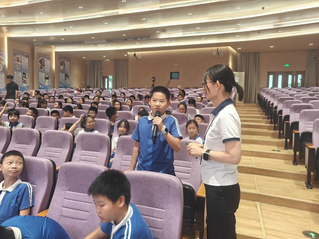 “青春不‘毒’行,防毒我先行”永丰社区禁毒宣传走进校园