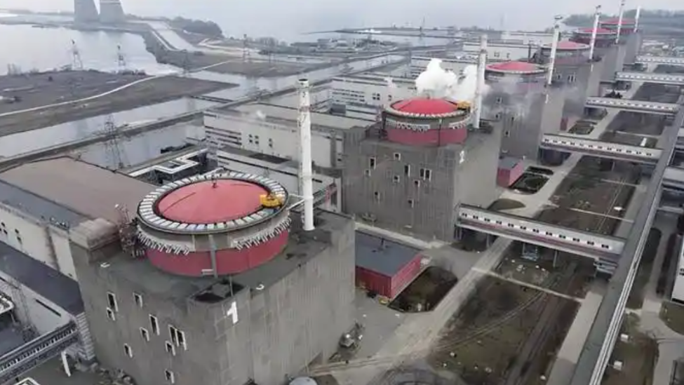 根据过去4年多的经验,一旦俄乌双方陷入僵持,扎波罗热核电站就会成为被袭击的目标。