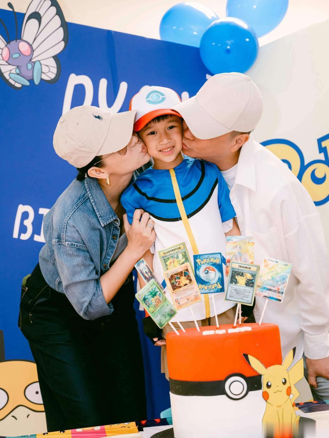 胡杏儿一家五口温馨同框，为小儿子庆祝生日