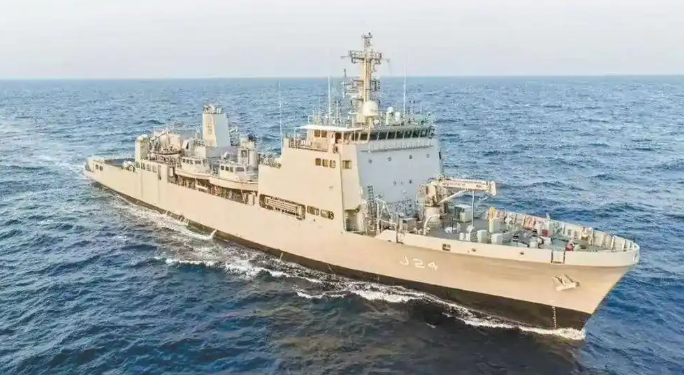“桑绍达克”大型勘测船号。