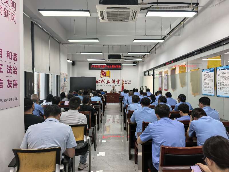 数字赋能治欠薪 服务下沉护安薪——西乡街道共乐社区全力推广欠薪维权二维码打通维权快车道
