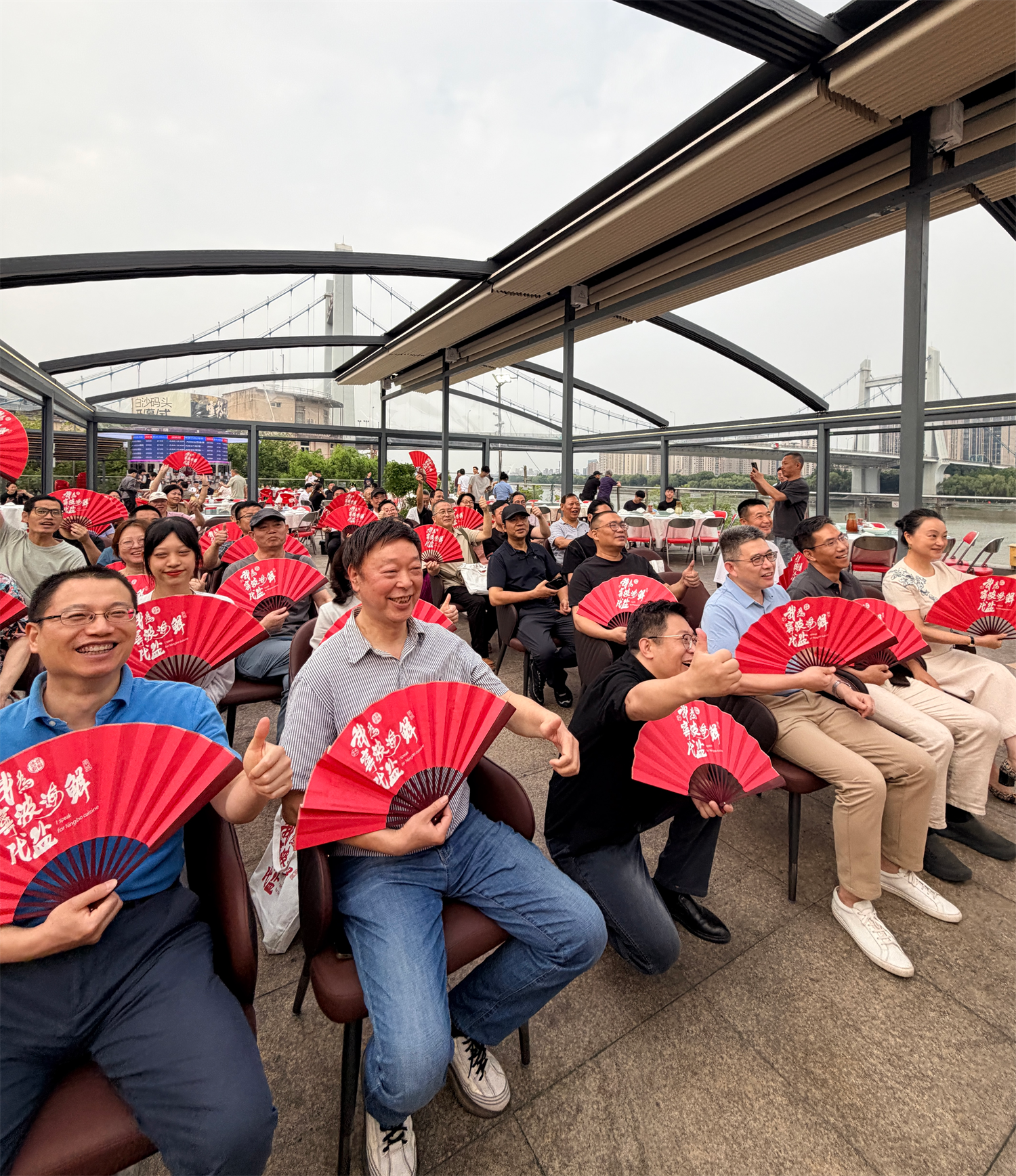 画入人间烟火处，灵桥原是心上桥——林绍灵水彩“灵桥不是桥”精品签售展白沙码头启幕