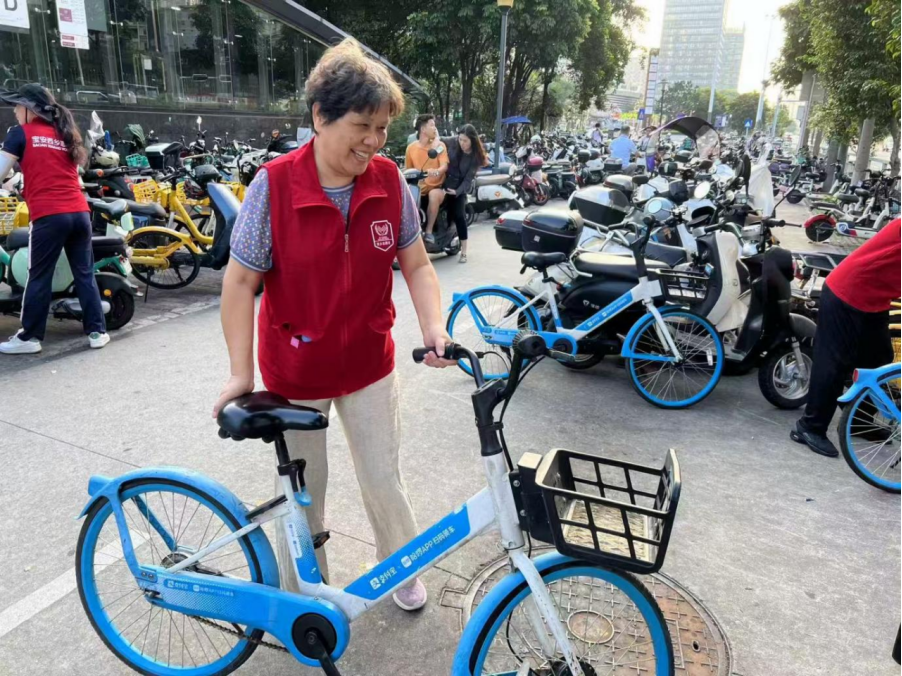 聚力攻坚“三乱”整治 志愿者自编三句半 受好评