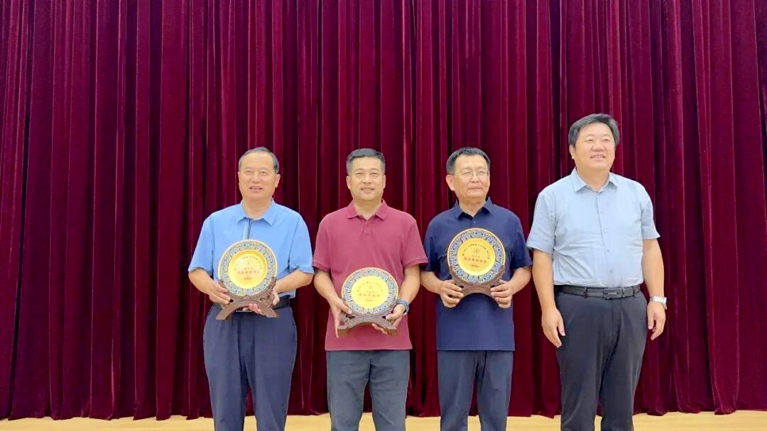 喜报|东阿酒厂掌舵人当选聊城市糖酒茶副食品协会会长