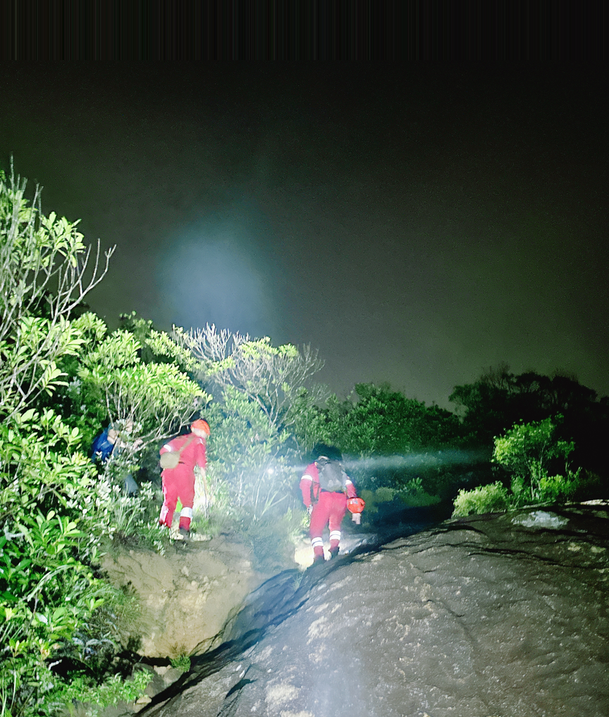 耗时16小时、20人山地救援!大鹏办事处首例登山追偿案例落地