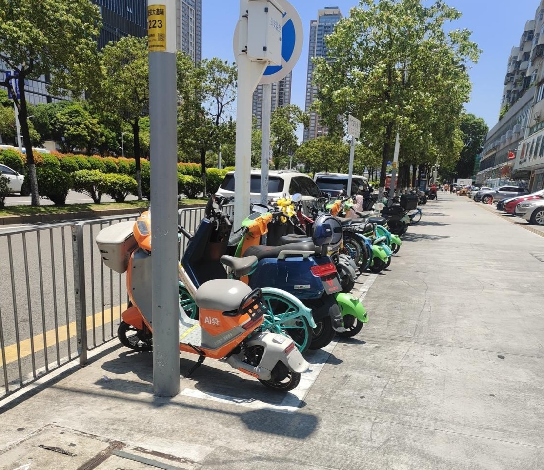 西乡社区开展共享电动车专项整治 重拳治理车辆“三乱”乱象
