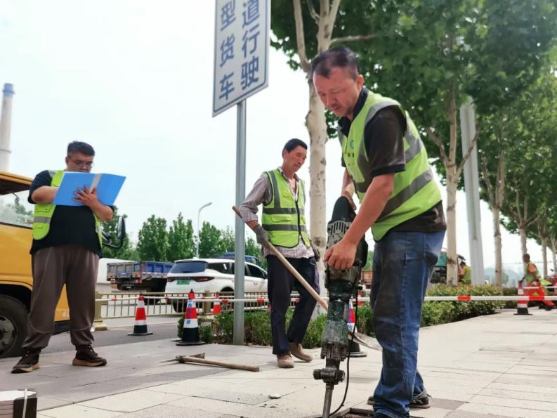 西安经开区城管局以赛促训提升市政精细化管护水平