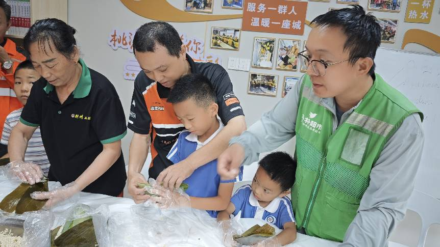 议身边事、包“同心粽”,桃源街道龙光社区端午专场活动情暖骑手