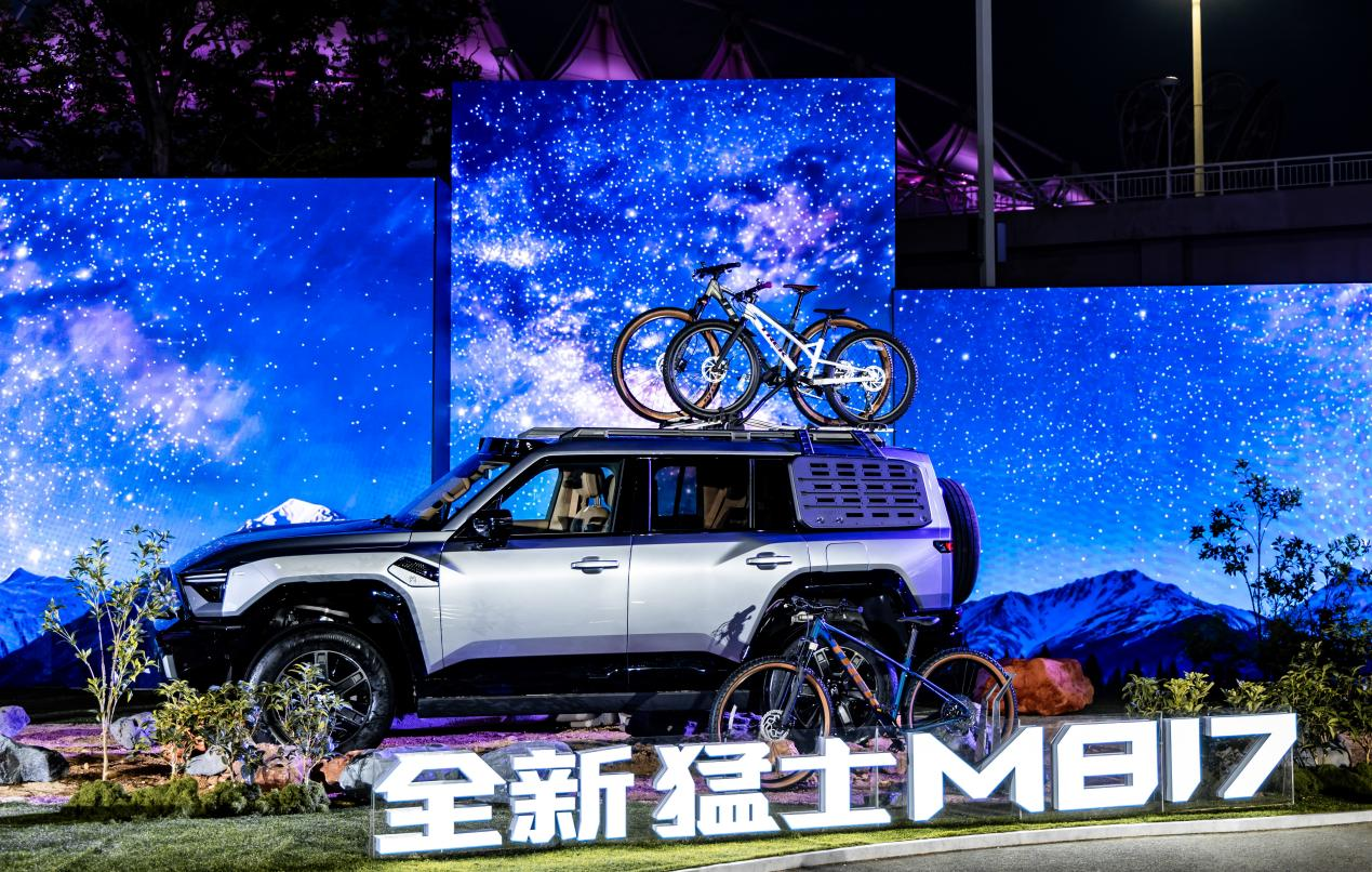 29.99万元起,猛士M817上市:华为ADS 5首次进入豪华越野市场