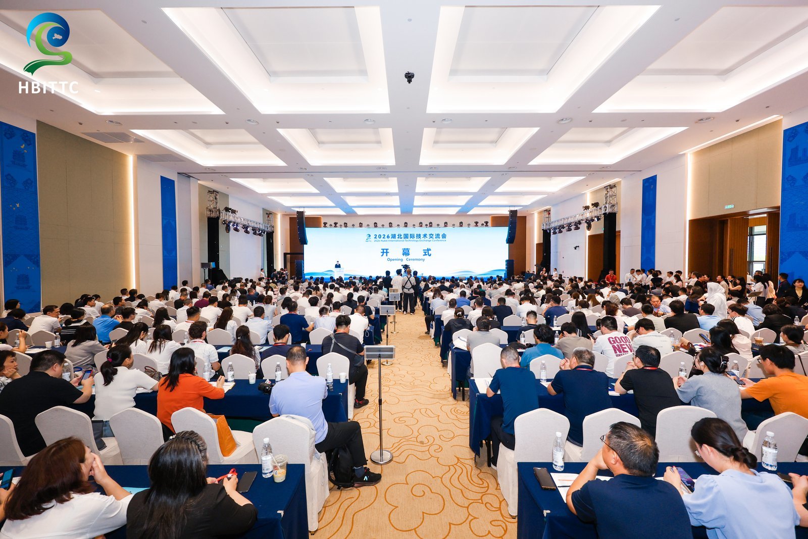 “祝融&middot;耐火智工”亮相2026湖北国际技术交流会 全球首个耐火材料垂直领域大模型引关注