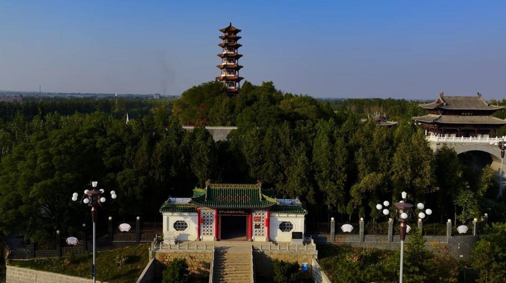 长子县北高庙烈士陵园远景