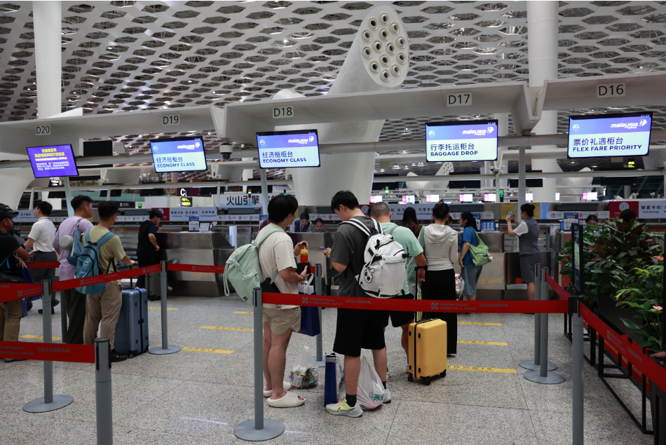 深圳机场暑运开通首条国际客运航线