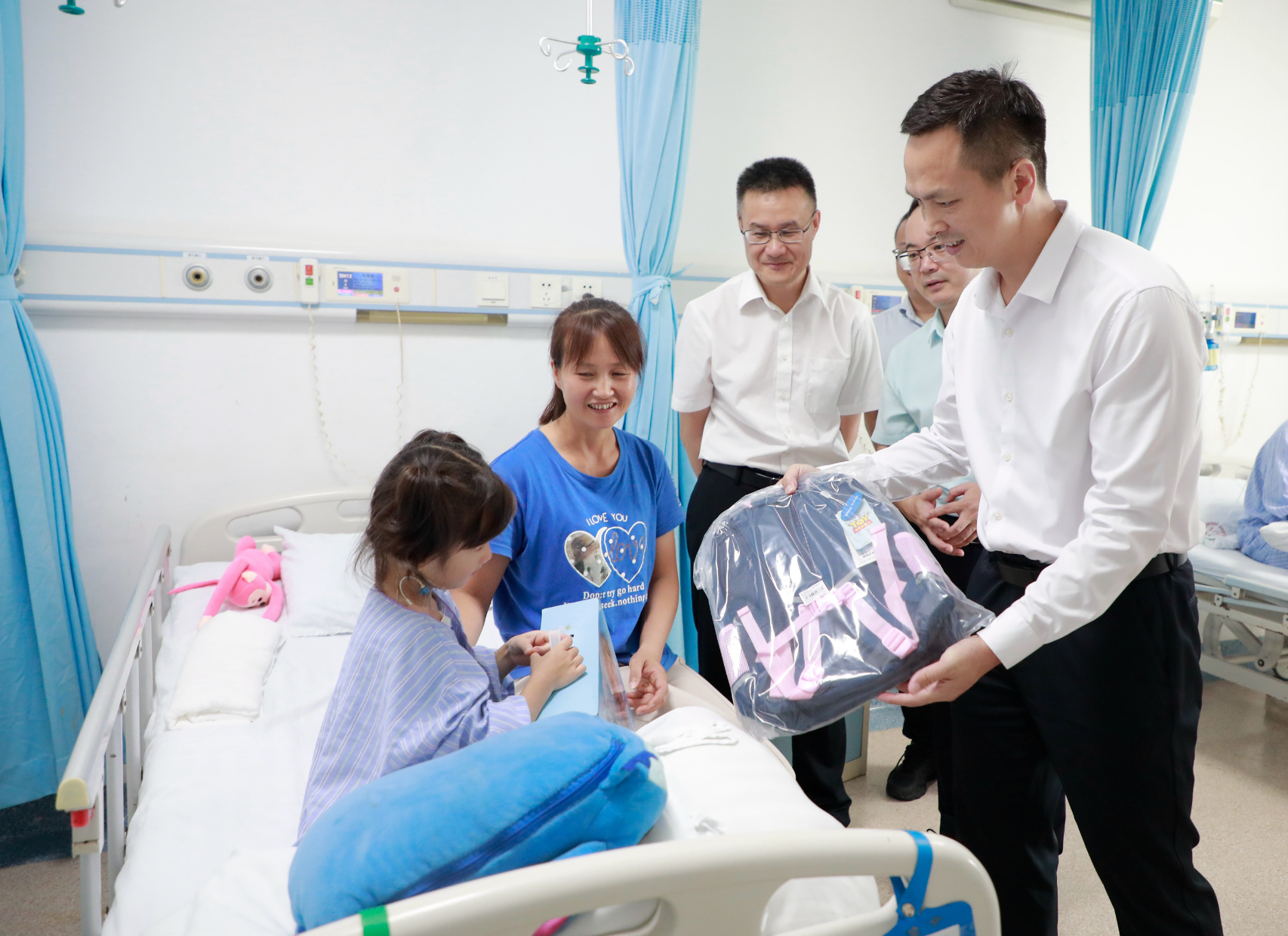 从广西靖西到深圳龙岗:公益救助帮复杂先心病女童成功“补心”