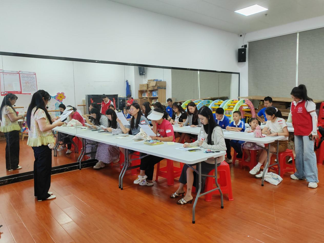 西乡街道南昌社区青年粤语学习小组助力外来青年融入本地生活