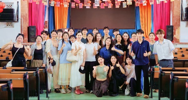 港澳青年新媒体研学交流营在珠举行 以“算法+烟火”解码非遗传承新路径